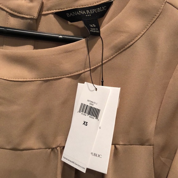 Banana republic NWT dressy too XS - Picture 3 of 5